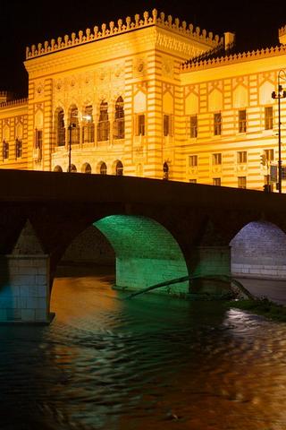 Bridge & Building, Bosnia