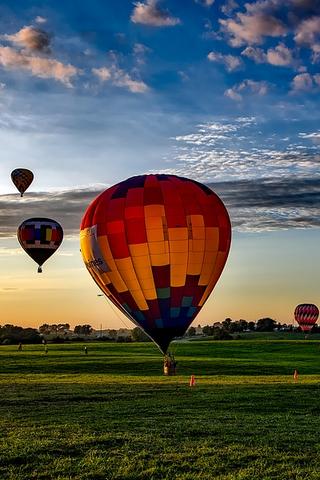 Hot Air Balloons, Sunrise, Iowa (USA)
